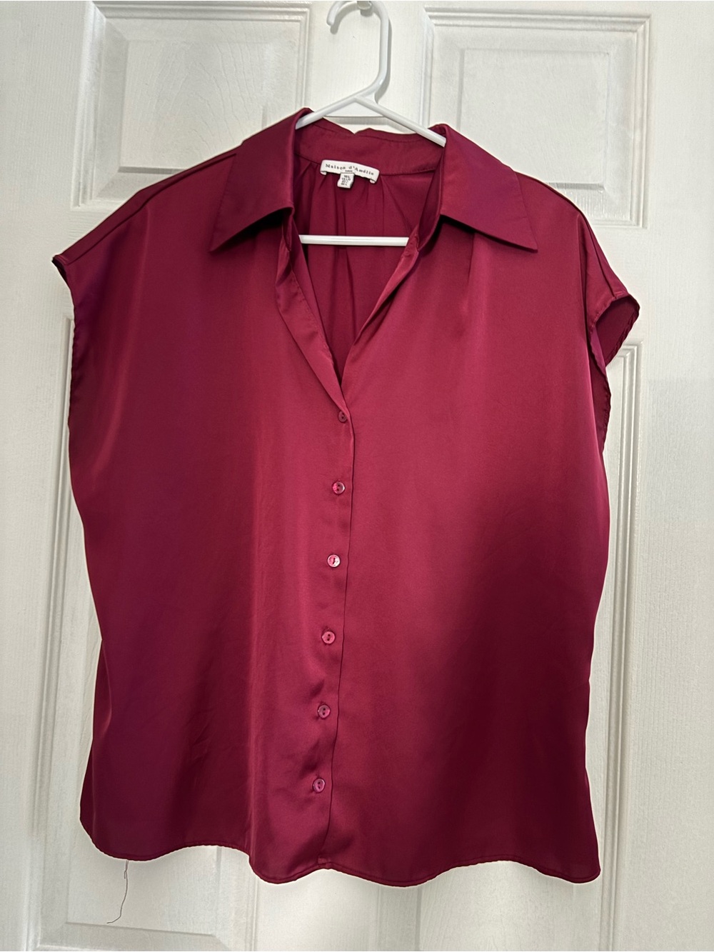 T.J.Maxx Sleeveless Button-Front Blouse in Burgundy